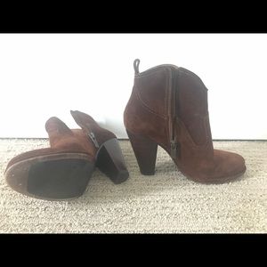Frye's ankle boots